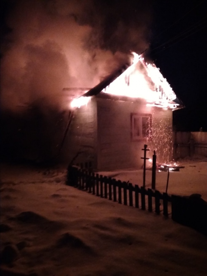 В Корецькому районі горів будинок