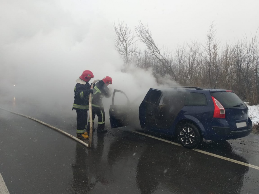 У Дубно під час руху загорівся автомобіль