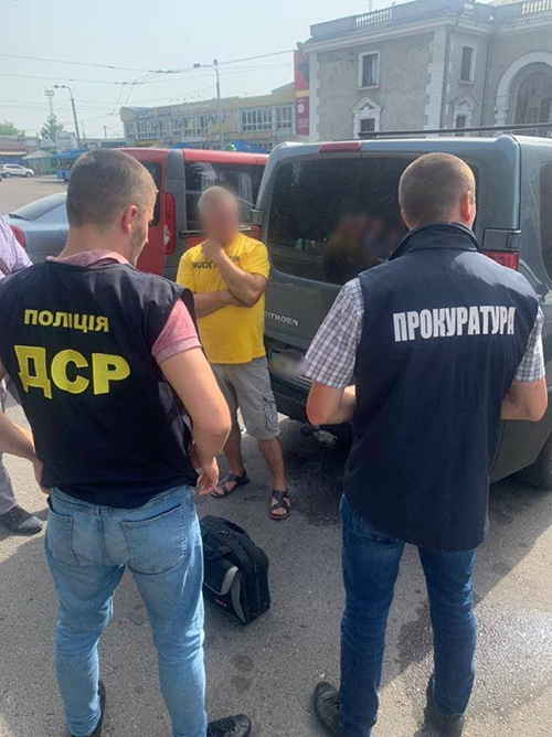 У Рівному затримали "на гарячому" професора кафедри