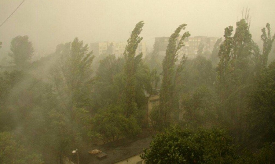 На Рівненщину насувається сильна буря
