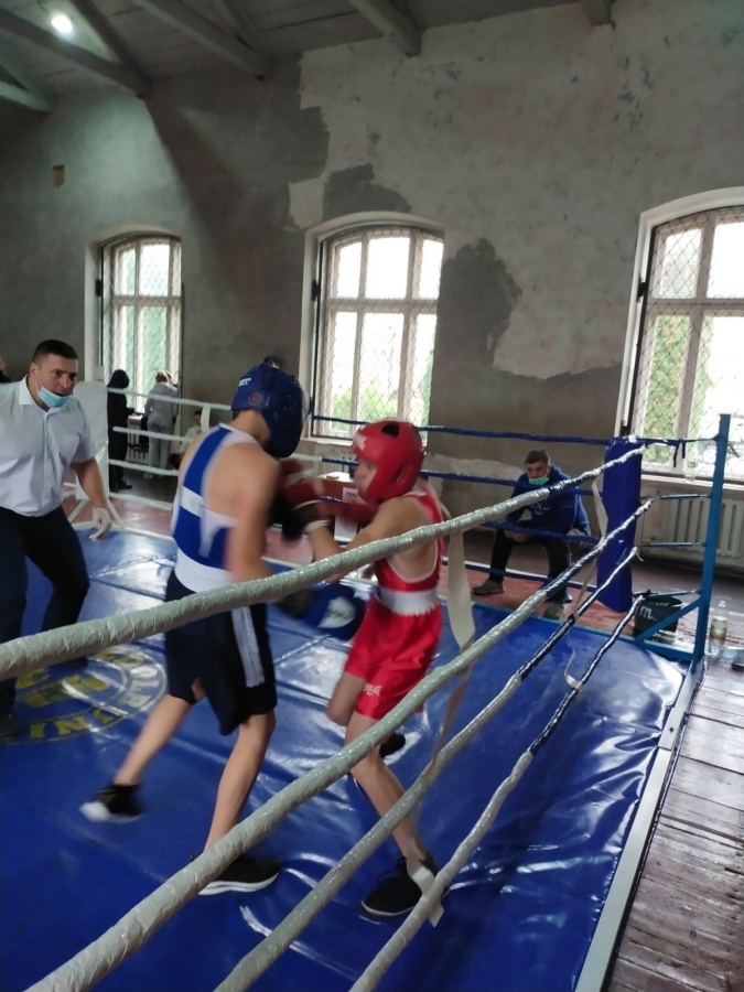 Рівненські боксери повернулися зі змагань з медалями