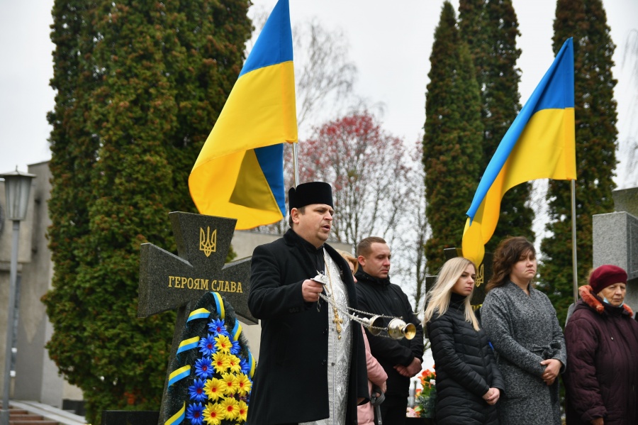 На Рівненщині вшанували пам’ять Героїв Небесної Сотні та загиблих в АТО/ООС