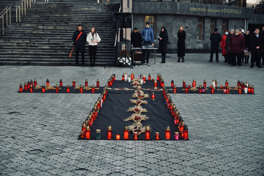 У Рівному молилися за померлими в роки Голодомору