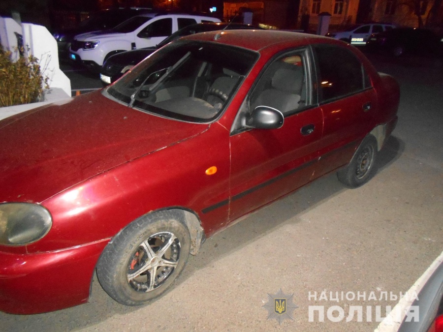 Вивіз евакуатором і продав чуже авто — рівнянина судитимуть за угон