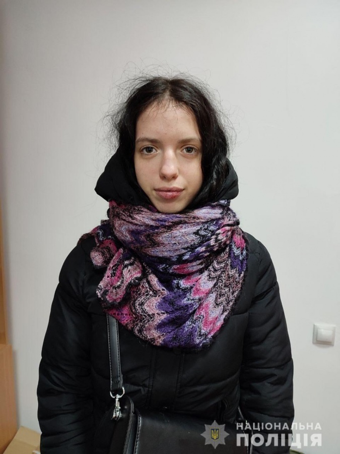 Поліцейські Рівненщини розшукують неповнолітню дівчину