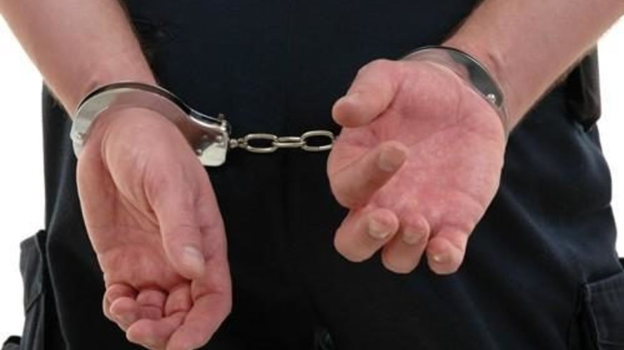 Під вартою перебуватиме рівнянин за викрадення "Мерседеса"