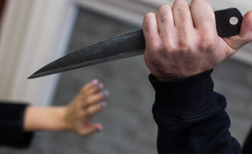 Житель Дубенщини порізав знайомого через ревнощі