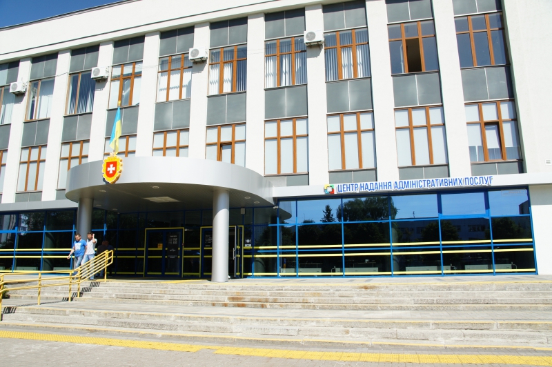 У ЦНАПі запрацювала гаряча лінія сервісного центру МВС