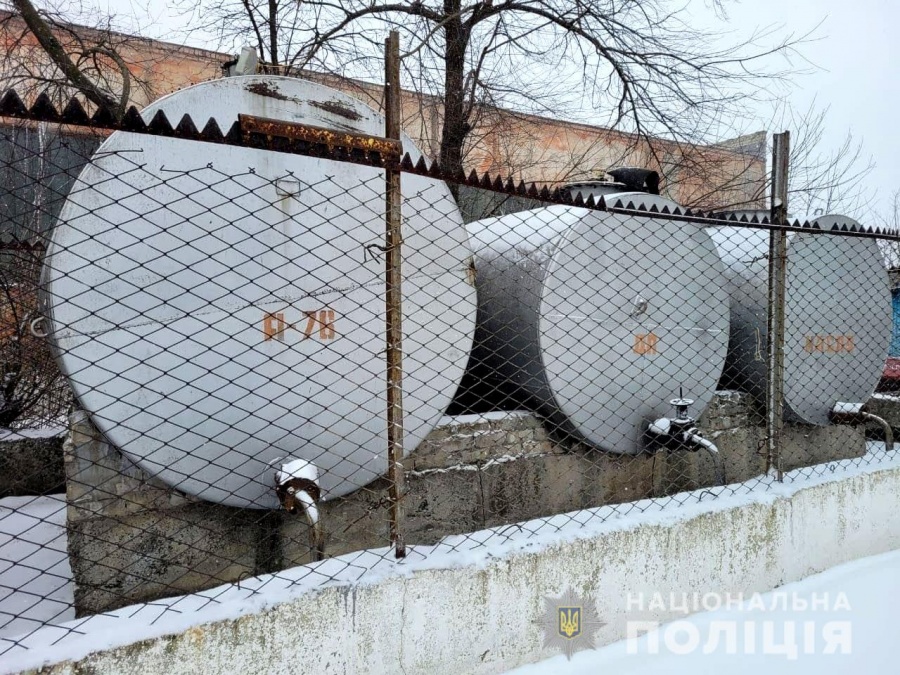 На Рівненщині поліцейські припинили діяльність 39 нелегальних АЗС