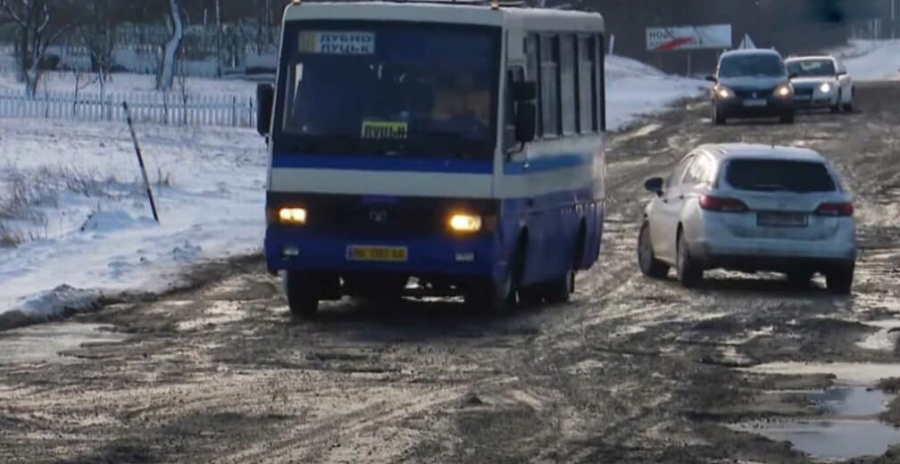 На Рівненщині продовжать ремонт дороги в напрямку Луцька