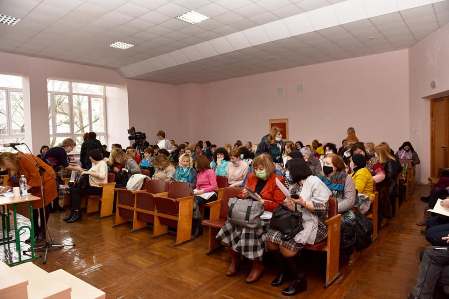 Директори шкіл та дитячих садочків радилися, як діяти у надзвичайних ситуаціях