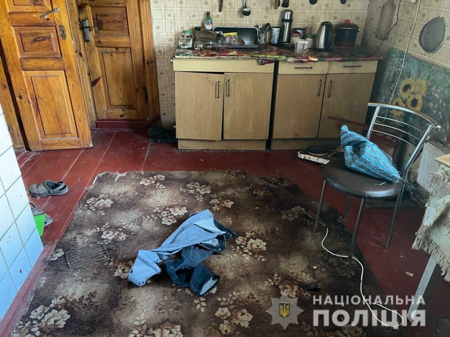 На Сарненщині нетверезі чоловіки ледь не забили до смерті приятеля