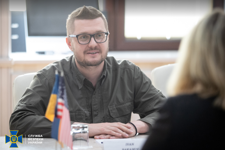 СБУ пояснила, де був Іван Баканов на початку війни