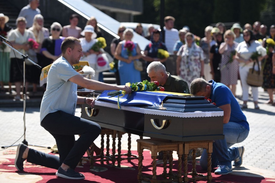 У Рівному вшанували невідомого Героя