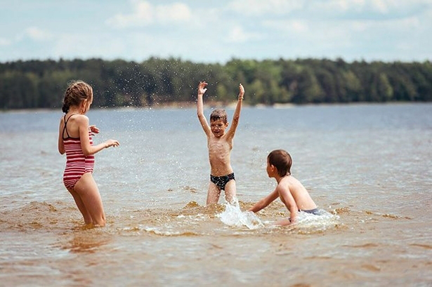Жителів Рівненщини закликають дотримуватися правил безпеки на водоймах Рівненщини