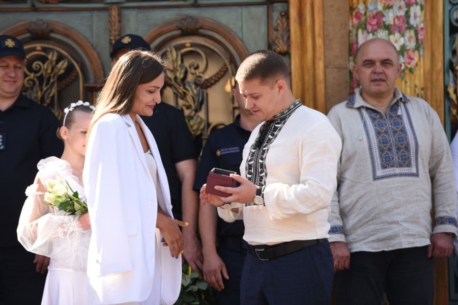 Шестеро рівнян отримали Іменні годинники міського голови