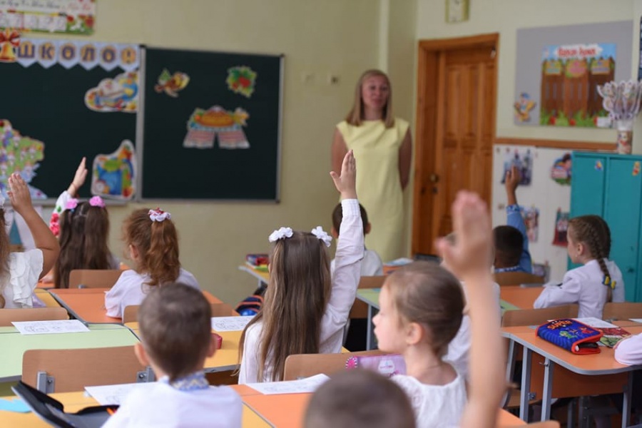 У Рівному продовжують відкривати школи для очного навчання