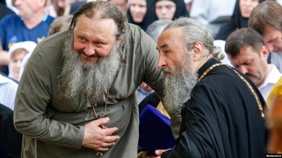 Намісник Києво-Печерської лаври не зміг відповісти на питання: «чий Крим?»