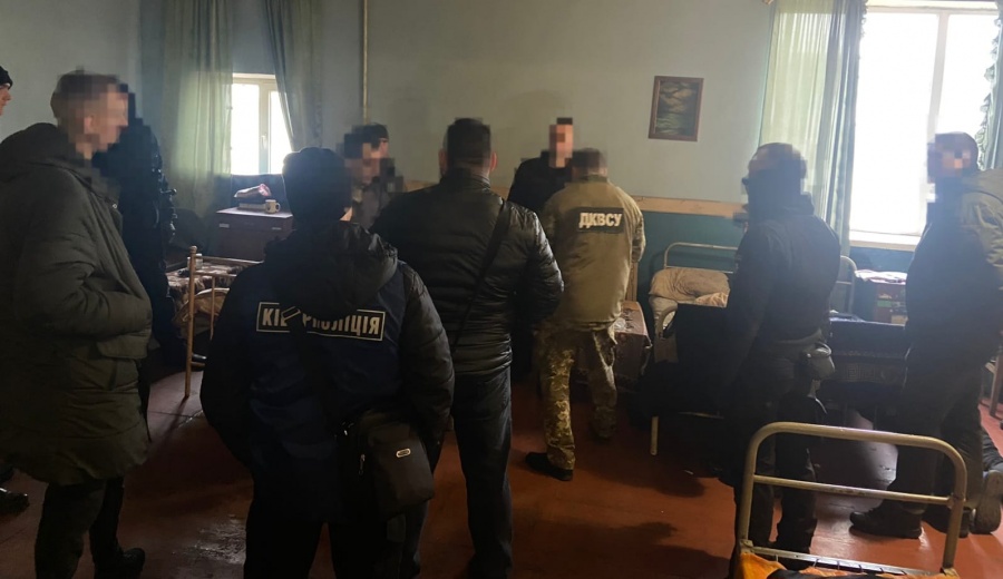 НА РІВНЕНЩИНІ ВИКРИТО ЧЕРГОВУ СХЕМУ ШАХРАЙСТВА З-ЗА ҐРАТ