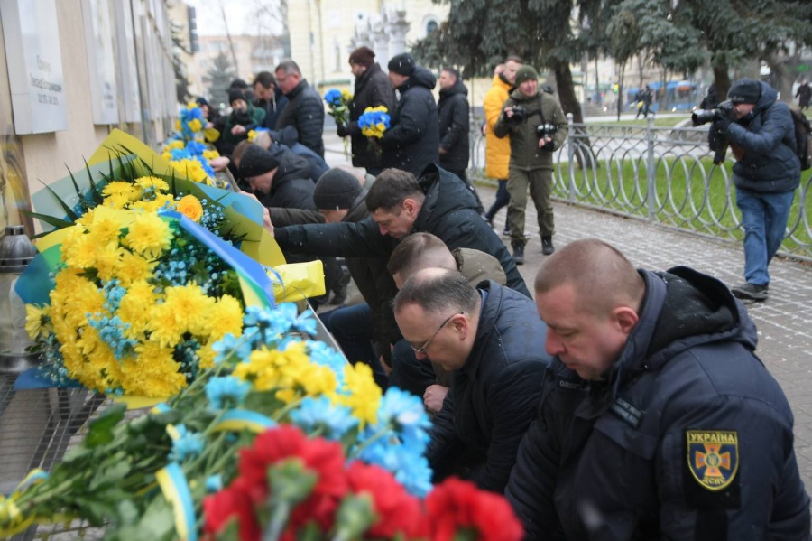 Дев’ята річниця: на Рівненщині вшановують Героїв Небесної Сотні