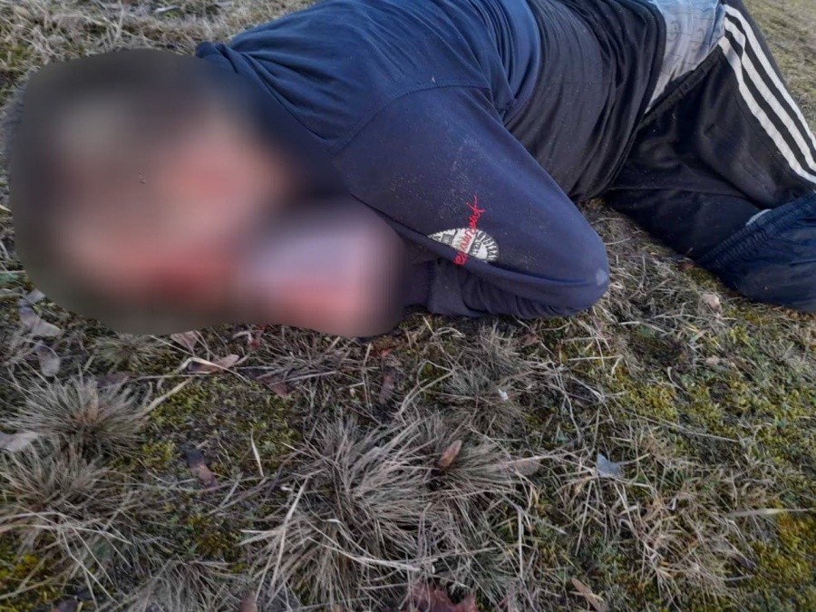 У ВАРАСЬКОМУ РАЙОНІ ГРУПА МОЛОДИКІВ ПОБИЛА ОДНОСЕЛЬЧАНИНА І ПОКИНУЛА ЙОГО ПОМИРАТИ