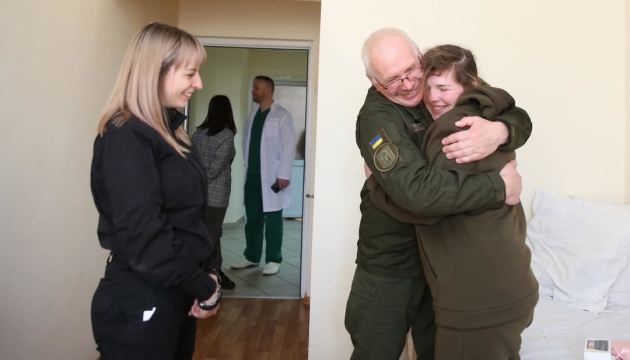 Звільнені напередодні з полону захисники вже проходять реабілітацію