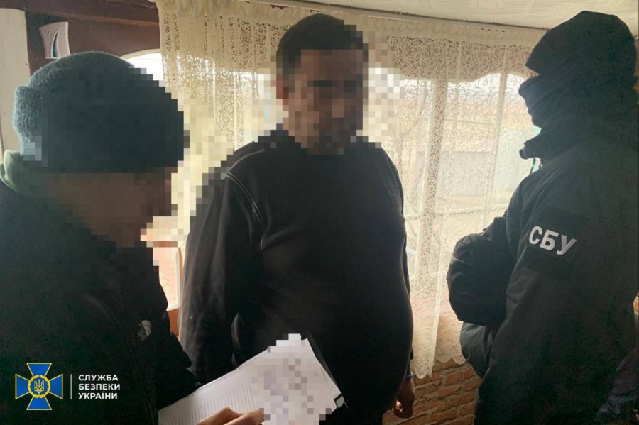 СБУ Рівненщини викрила учасників угрупування, які незаконно вивозили за кордон осіб призовного віку