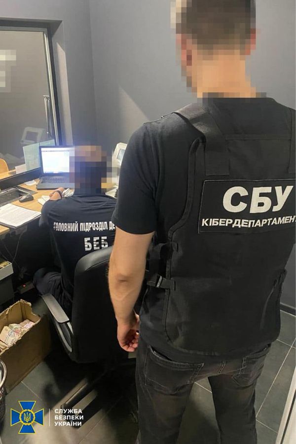 СБУ ліквідувала мережу «чорних обмінників», які дозволяли анонімний обіг грошей між рф та Україною