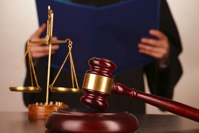 У РІВНОМУ ЗА ШАХРАЙСТВО СУДИТИМУТЬ ЖІНКУ, ЯКА ВИДАЛА ФЕЙКОВИХ КРЕДИТІВ НА 250 ТИС. ГРН