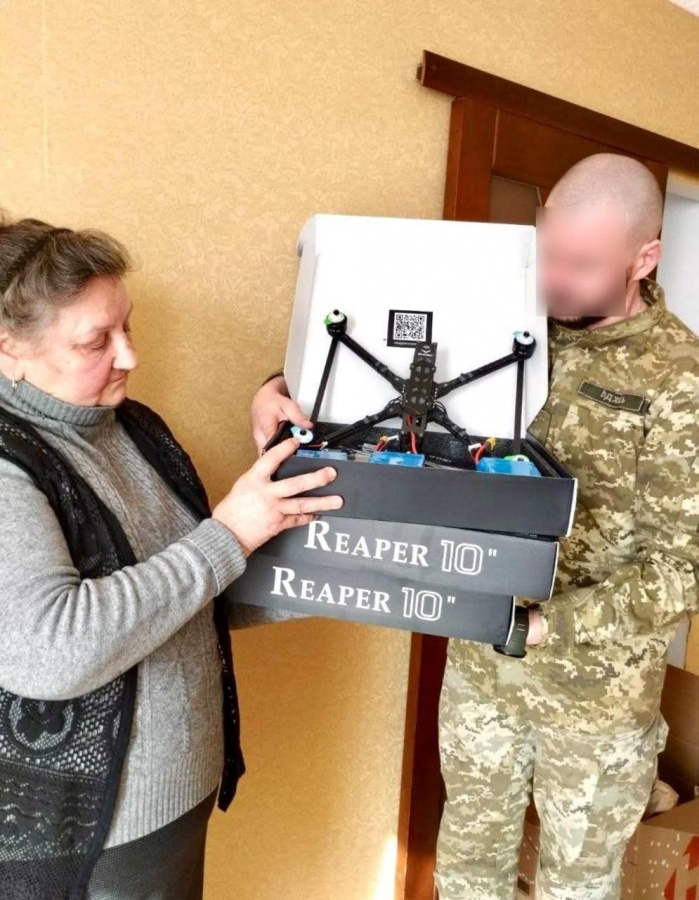 Мати загиблого воїна з Рівненщини придбала три FPV-дрони