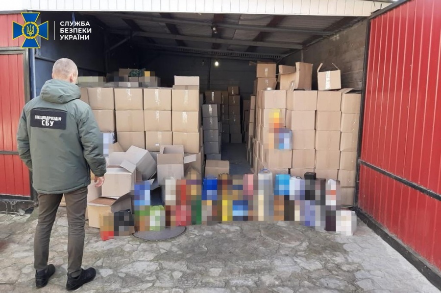СБУ викрила масштабне виробництво алкоголю під маркою відомих брендів (+ФОТО)