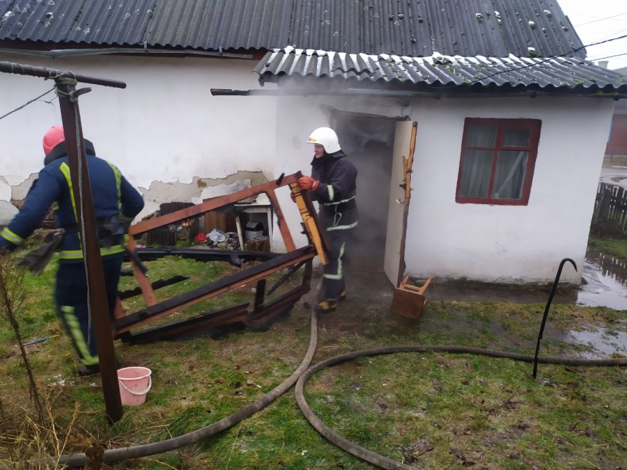 У Дубровиці за добу трапилося дві пожежі