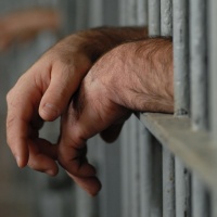 СУД ВЗЯВ ПІД ВАРТУ ПІДОЗРЮВАНОГО У ВБИВСТВІ ДРУЖИНИ