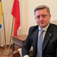 Як і 103 роки тому, українці та поляки разом борються проти російської навали — посол Зварич