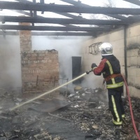 У Вараському районі вогнеборці ліквідували пожежу у приватному домогосподарстві