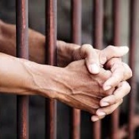 5 РОКІВ ЗА ҐРАТАМИ ПРОВЕДЕ БАТЬКО, ЯКИЙ ПОБИВ СИНА ГАЙКОВИМ КЛЮЧЕМ