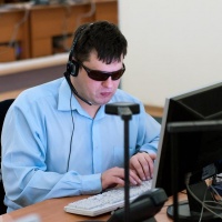 Людей з інвалідністю безкоштовно навчатимуть ІТ-технологіям
