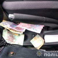 Нетверезий водій намагався підкупити поліцейських